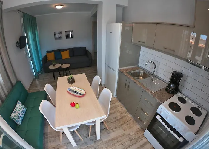 Apartament Evel House